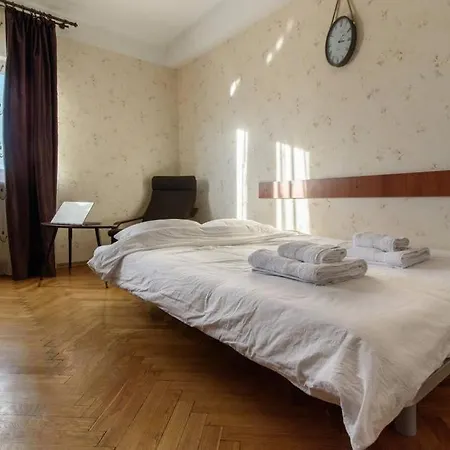 Apartment City Center❤️affordable Romantic Getaway *
